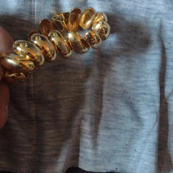 Napier Ladies Bracelet - Picture 3 of 3